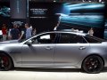 Jaguar XJ - Teknik özellikler, Yakıt tüketimi, Boyutlar